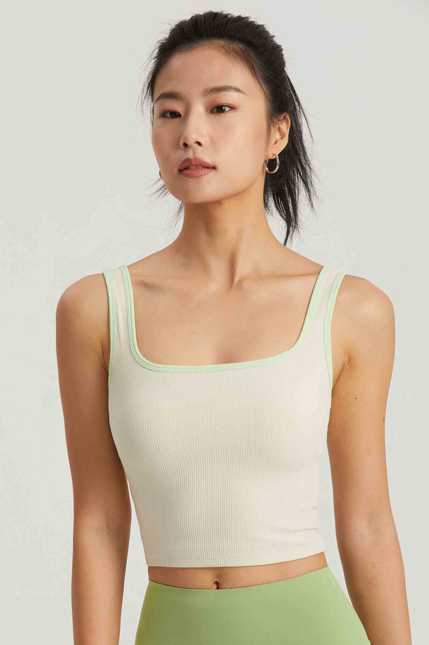 WX1509-FPS Thread naked semi-fixed cup fitness vest color contrast wrap edge sports bra Sexy waist-exposing yoga underwear