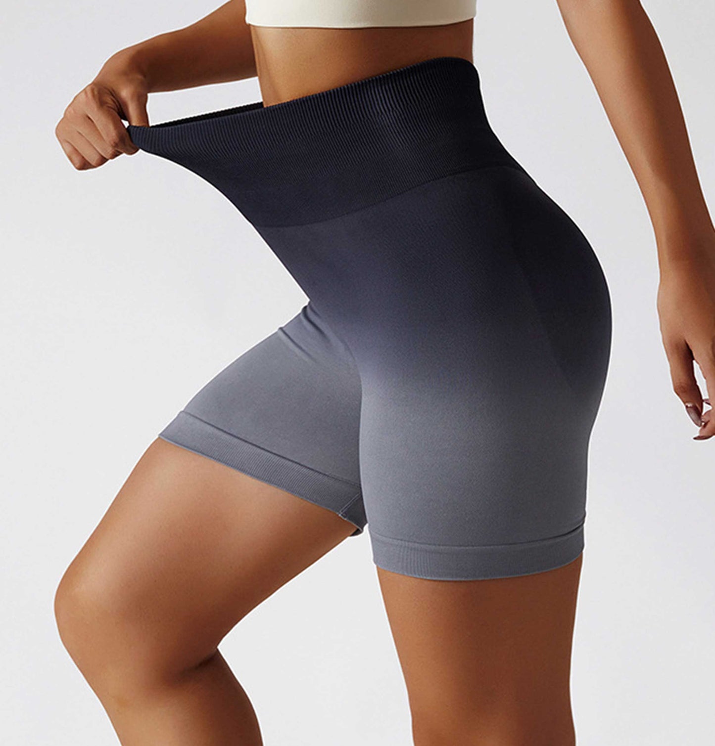 HR6406-European and American gradient seamless yoga shorts, breathable and tight-fitting sports shorts for women, high-waisted elastic butt-lifting fitness pants