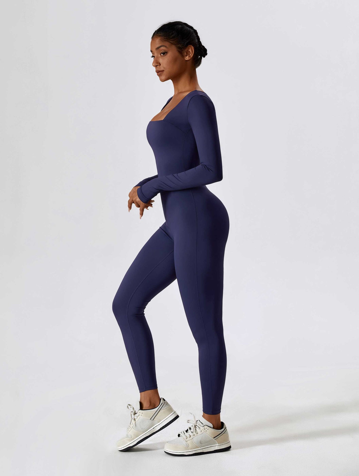 HR8150-Winter buttocks-lifting long-sleeved tight-fitting one-piece yoga suit for women, suitable for outdoor running and fitness