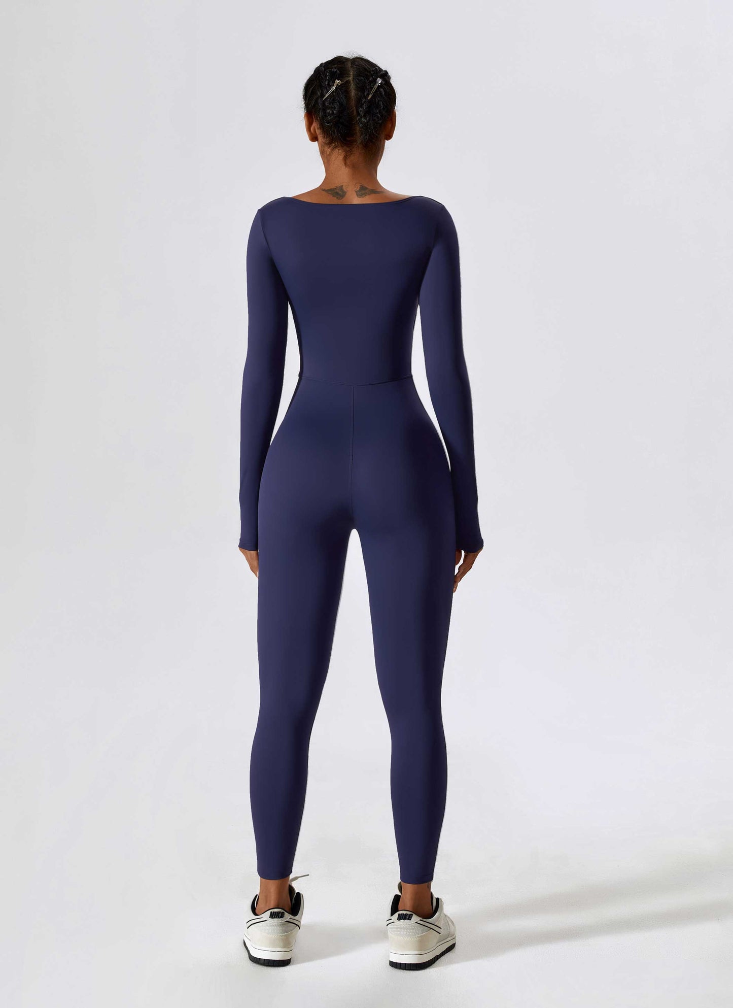 HR8150-Winter buttocks-lifting long-sleeved tight-fitting one-piece yoga suit for women, suitable for outdoor running and fitness