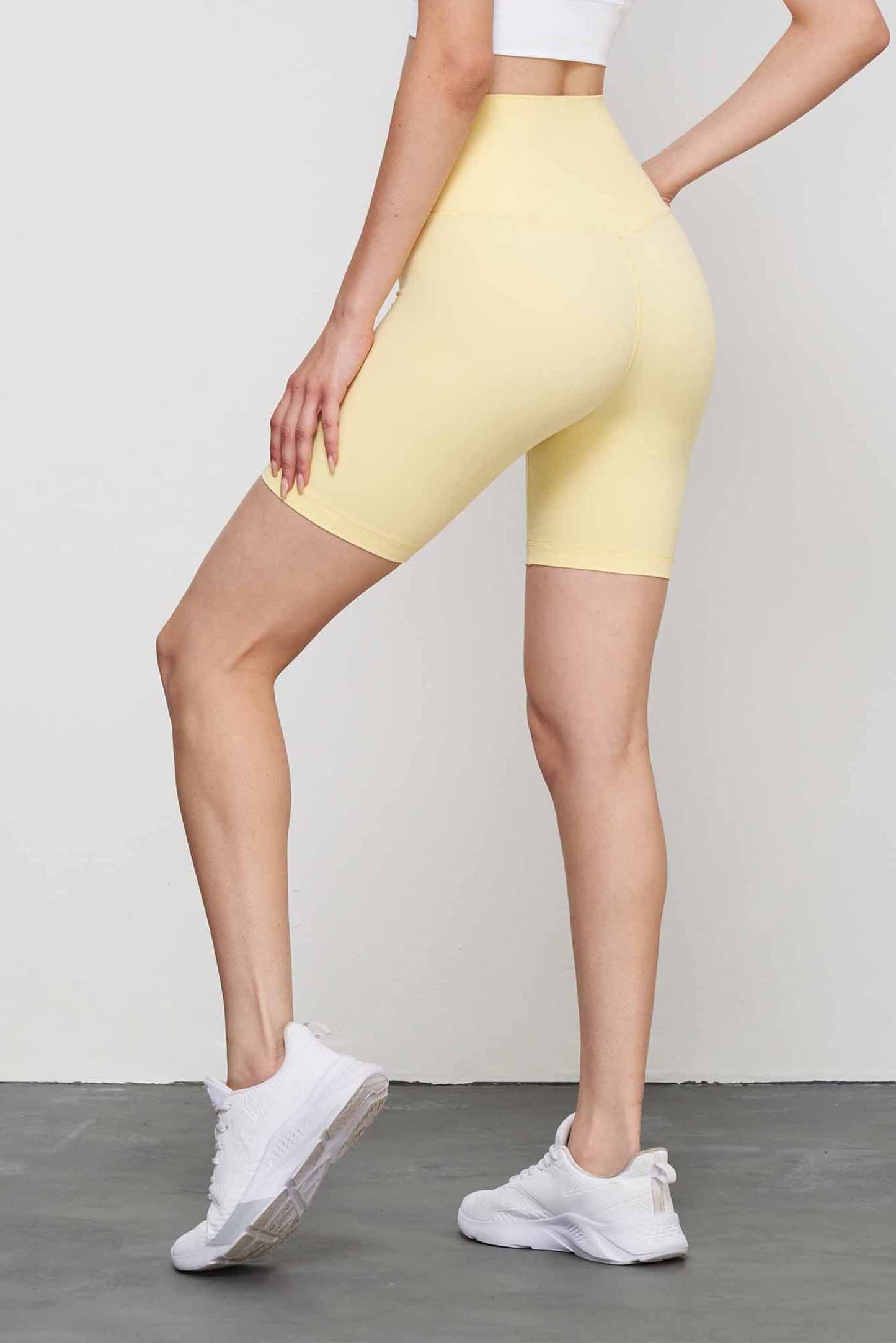 SK1560-NUF No Size Yoga Shorts Women's Lycra Nude No T Line fitness three-quarter pants High spring tight yoga cycling pants