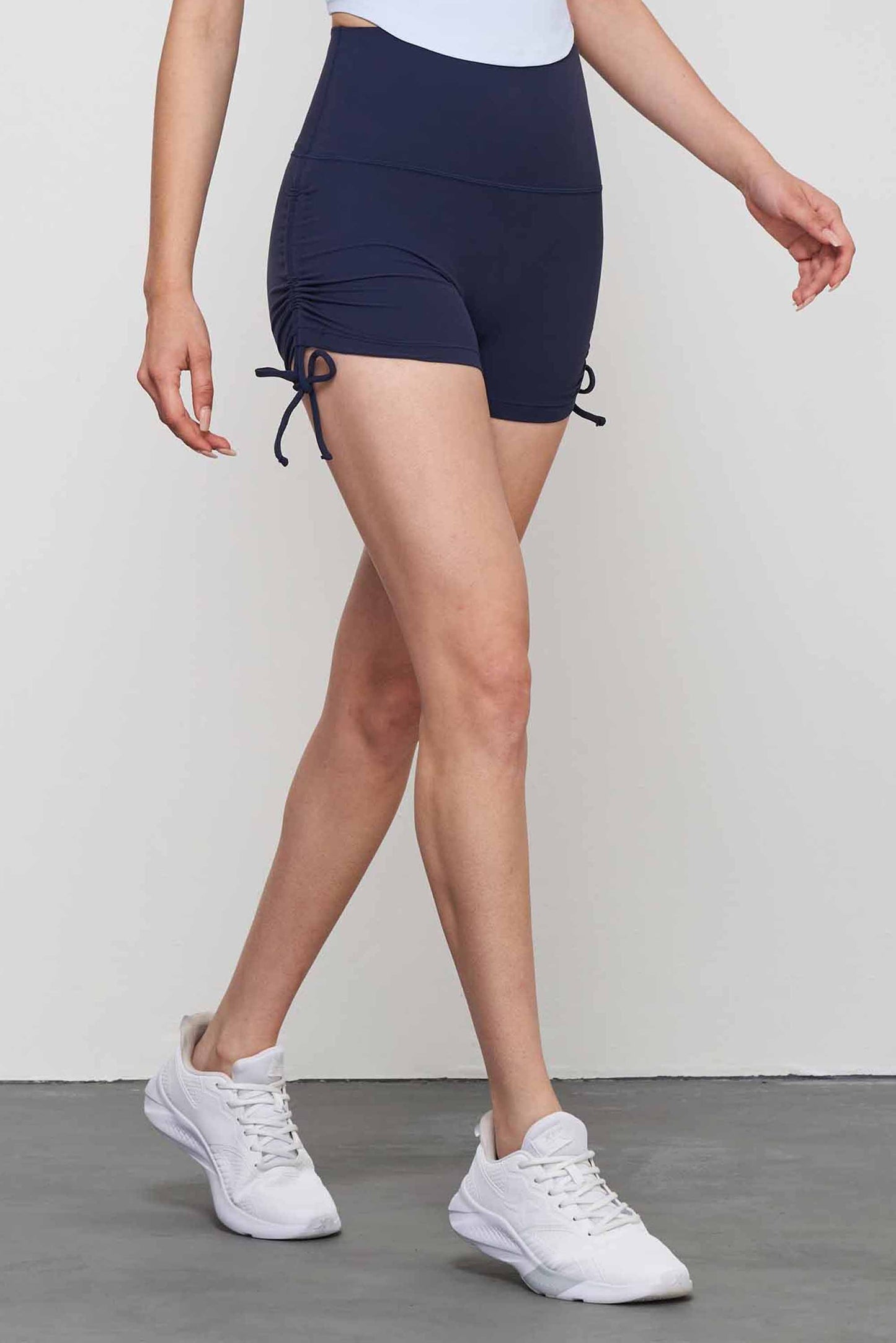 LK1564-Sizeless bare-feel yoga shorts for women with pleats and drawstring, fitness shorts without T, suitable for sports and cycling, peach-shaped two-piece shorts