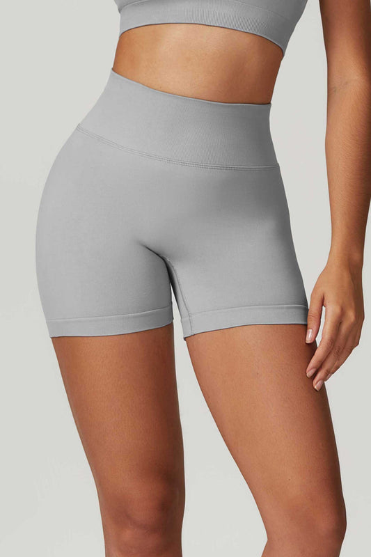 HR7692-2Seamless high-waisted yoga shorts from Europe and America, designed to flatten the stomach and lift the buttocks, suitable for wearing outside for running and other sports activities