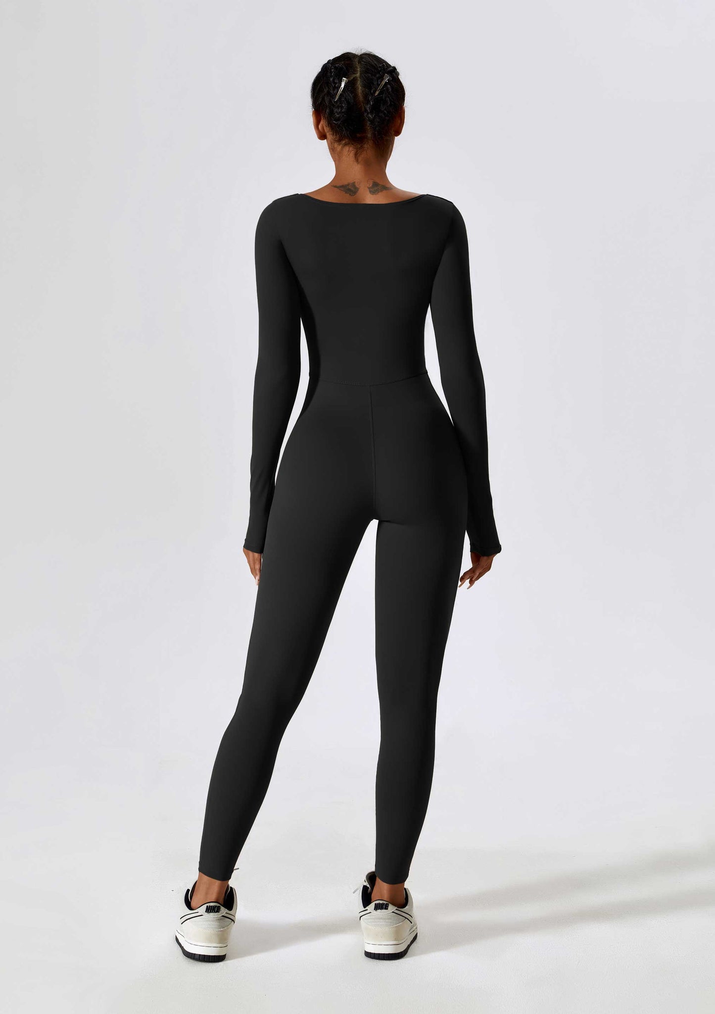 HR8150-Winter buttocks-lifting long-sleeved tight-fitting one-piece yoga suit for women, suitable for outdoor running and fitness