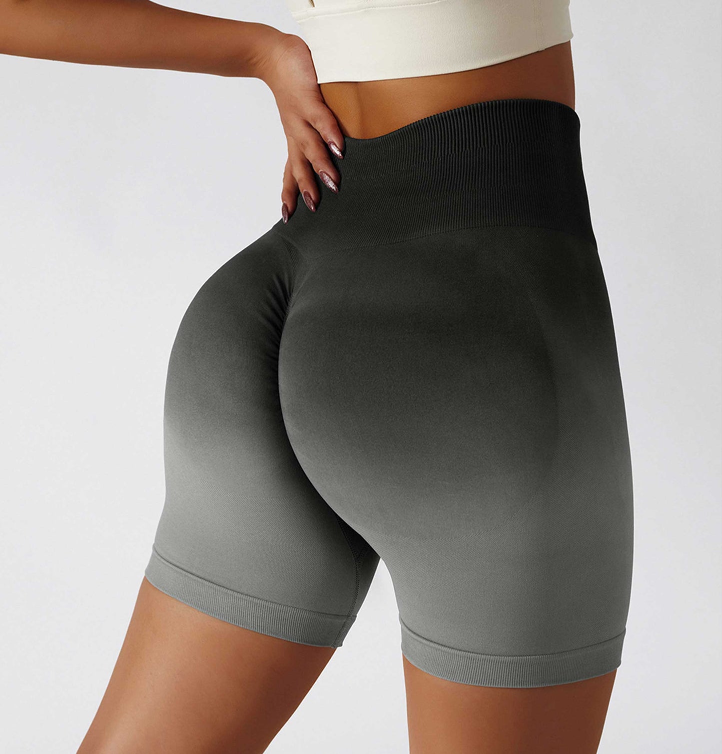 HR6406-European and American gradient seamless yoga shorts, breathable and tight-fitting sports shorts for women, high-waisted elastic butt-lifting fitness pants